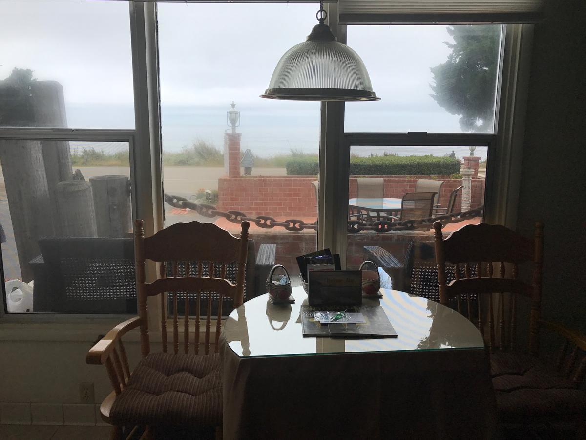 Captain'S Cove Inn Cambria Eksteriør billede